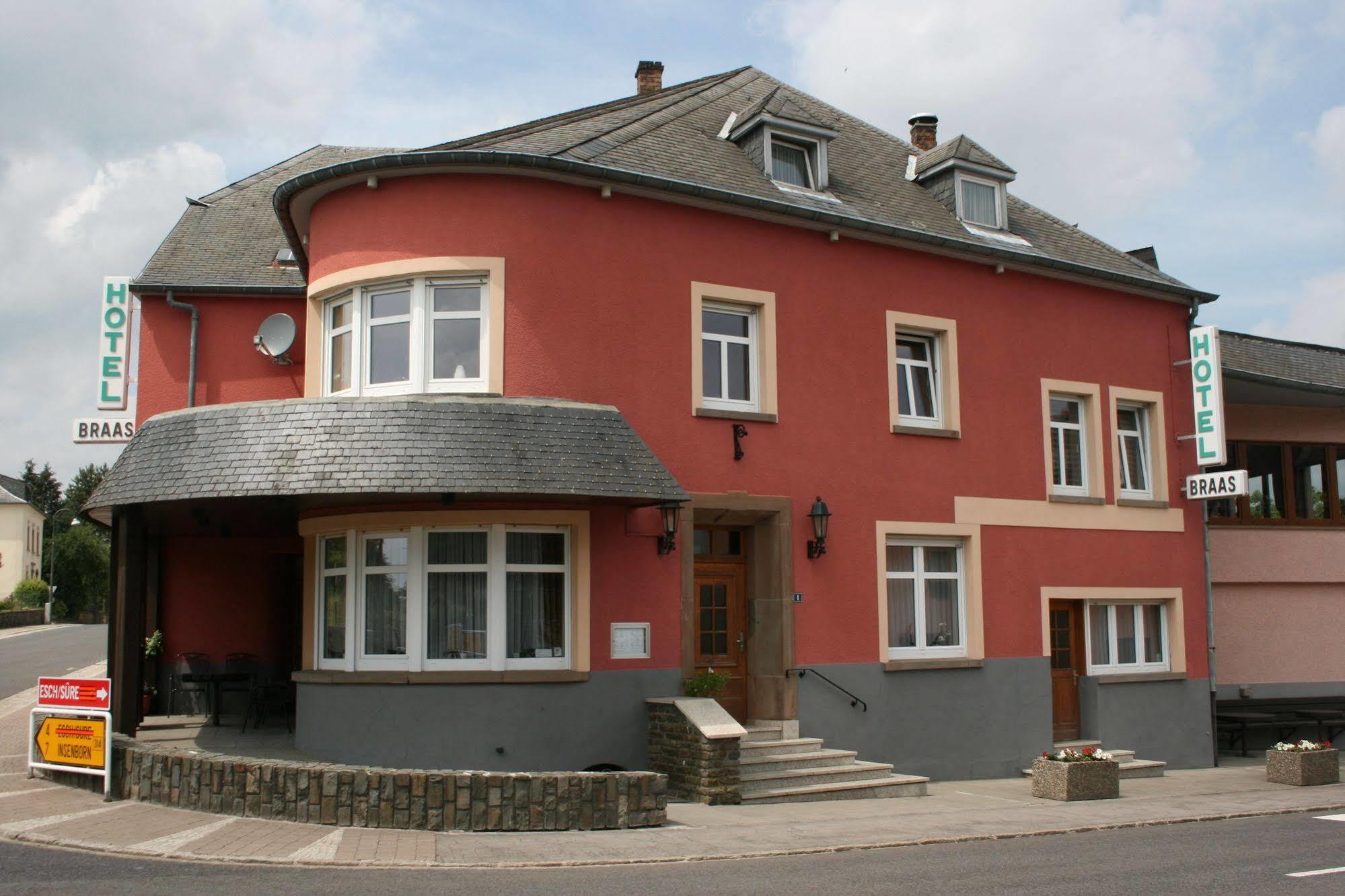 Hotel Restaurant Braas Esch-sur-Sûre Exterior foto